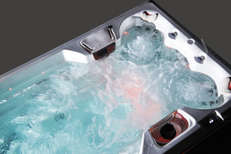 Плавательный СПА бассейн с противотоком и беговой дорожкой Bigeer Альдо